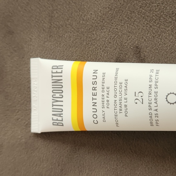 Beautycounter Sunscreen - Picture 4 of 6